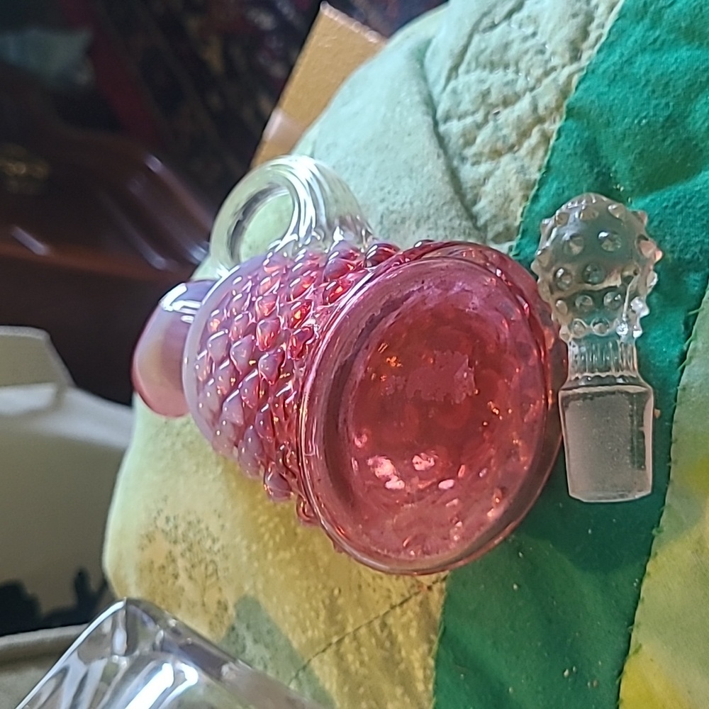 Fenton pink hobnail small cruet - Picture 6 of 6